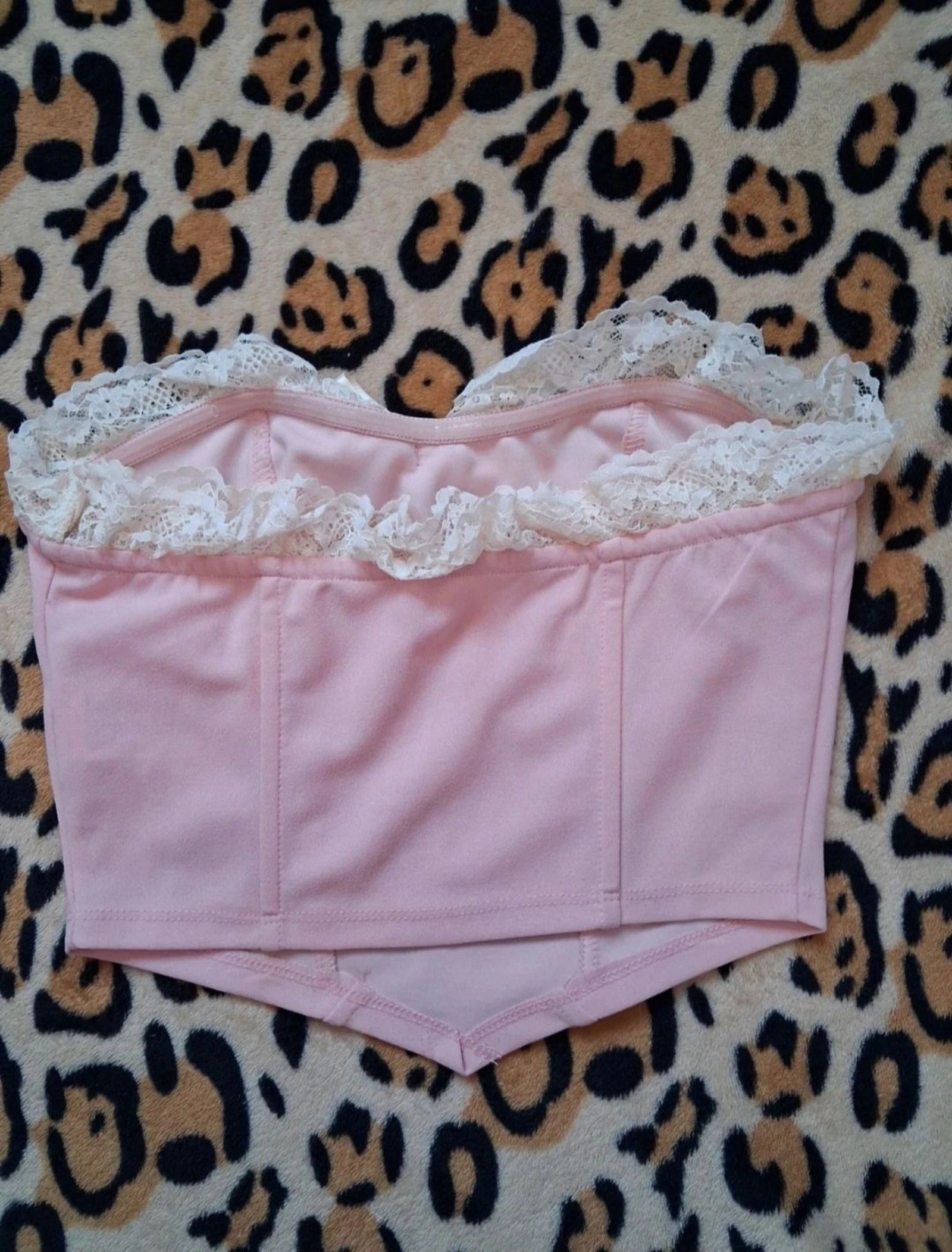 Roze korsettop met kant en strik – photo 2